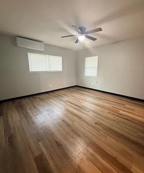 7210 Dahlia St — Photo 100