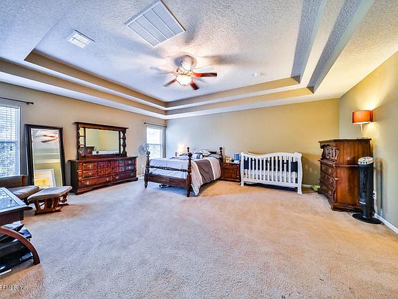 3rd image of 332 Allapattah Ave