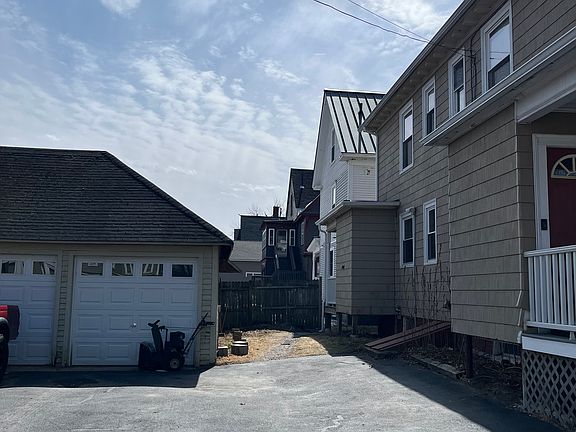 Extra option for garage bay