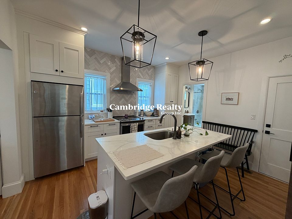 1st image of 55 Lowell St #1T