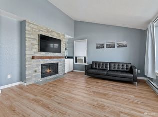 1319 S Puget Dr APT D31, Renton, WA 98055