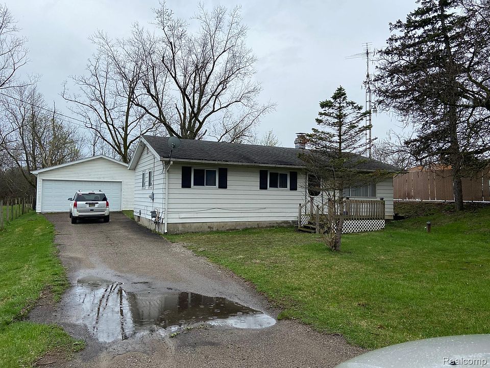 1st image of 2056 E Stanley Rd