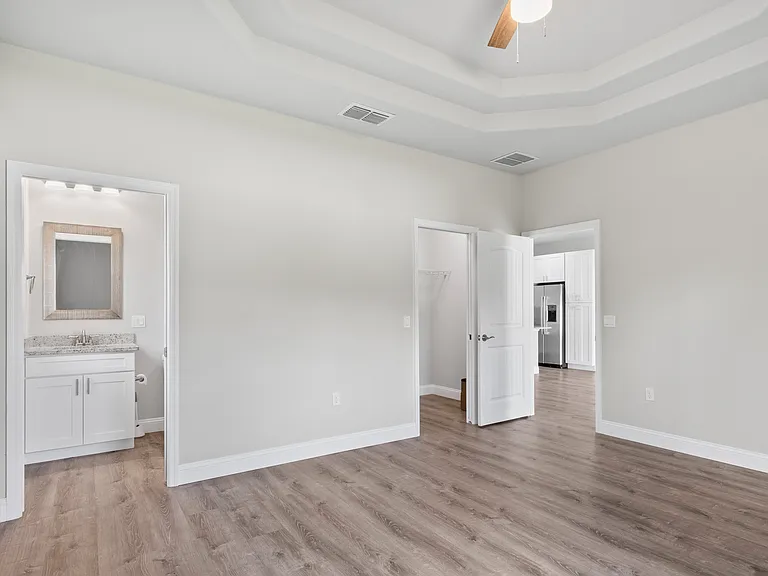 8 Regina Ln #B — Photo 12
