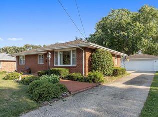 7206 Palm Dr, Urbandale, IA 50322