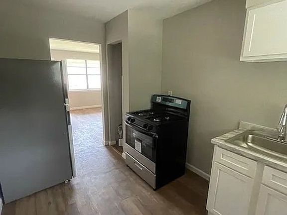 2nd image of 607 E McLemore Ave APT 18