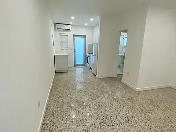 5th image of 666 NW 35th St #2