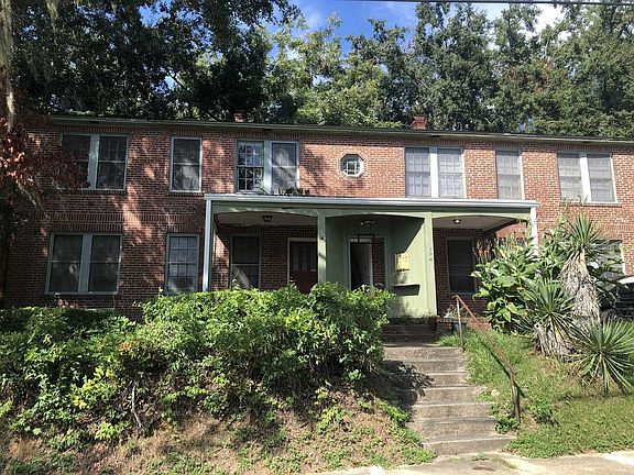 3rd image of 306 N Meridian St APT 2