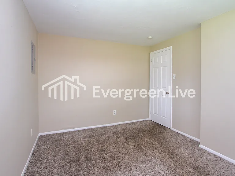 10053 Nassau Ln — Photo 10