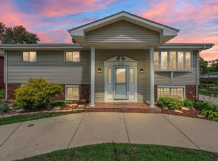 7130 W 83rd Pl, Crown Pt, IN 46307