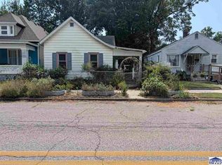 1427 Chestnut St, Terre Haute, IN 47807