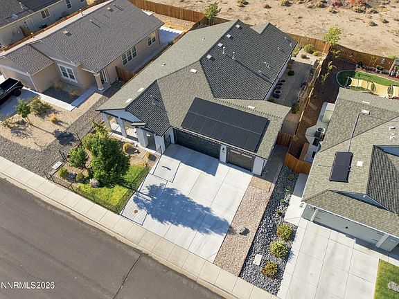 4th image of 192 Walnut Ct
