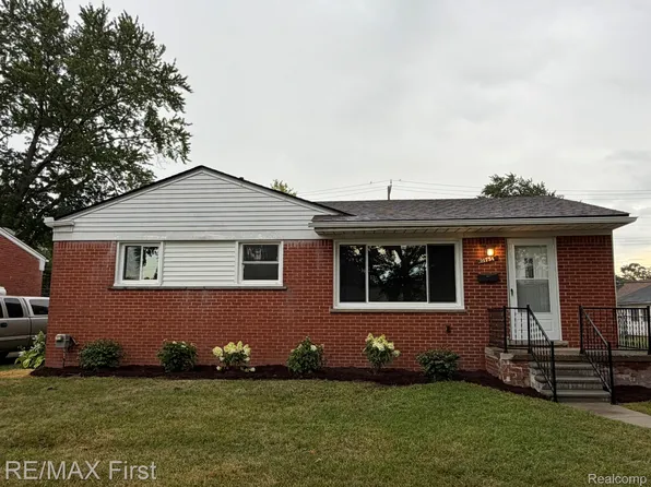 21754 Hill St, Warren, MI 48091