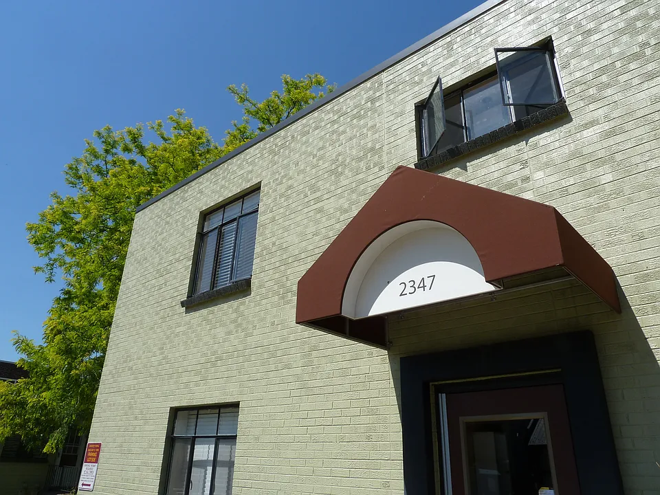 Brittany Manor