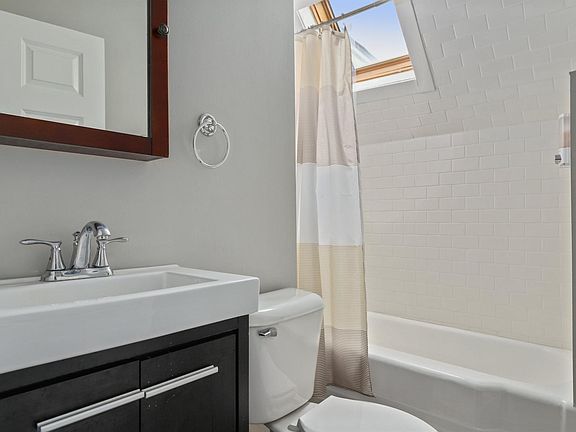 3rd image of 132 S Humphrey Ave APT 3