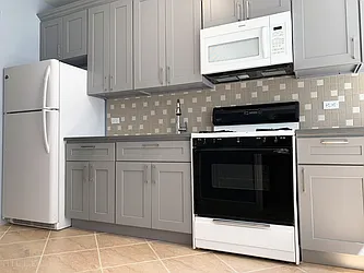 Rented by Hillel Realty Group