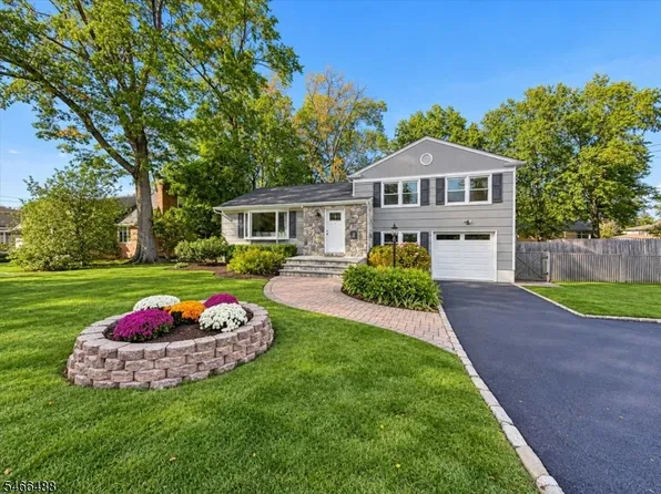 2 Buckingham Dr, Madison Boro, NJ 07940