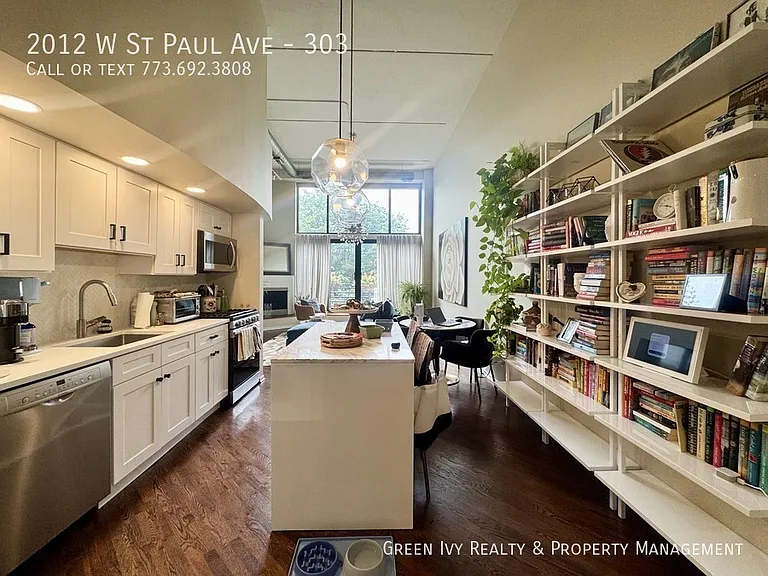 2012 W Saint Paul Ave #303 — Photo 5