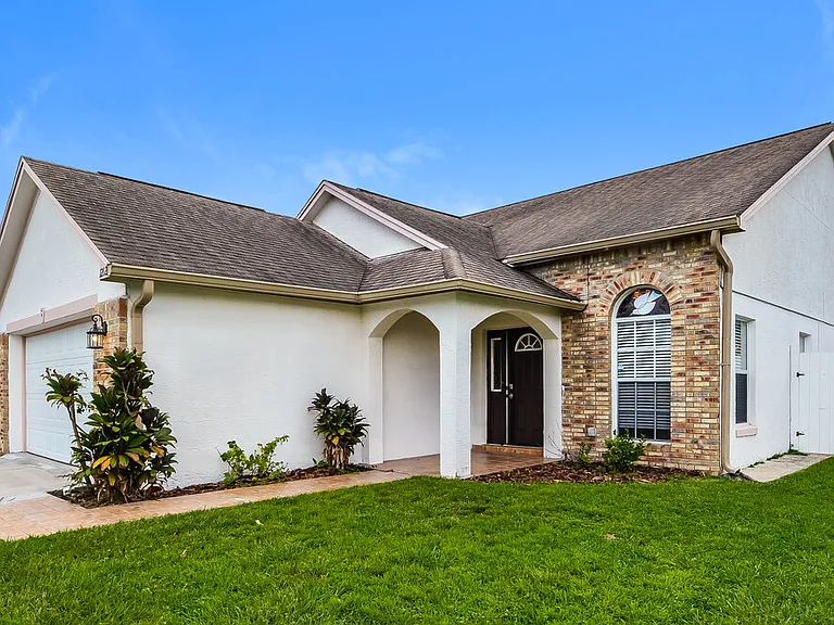 1212 Abberton Dr — Photo 1