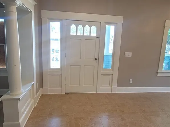 324 E Walnut St, Santa Ana, CA 92701