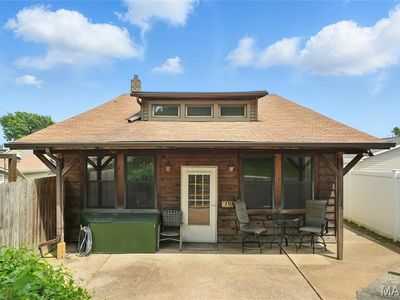2210 January Ave, Saint Louis, MO, 63110