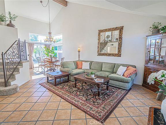 5th image of 25042 Hollyhock Ct
