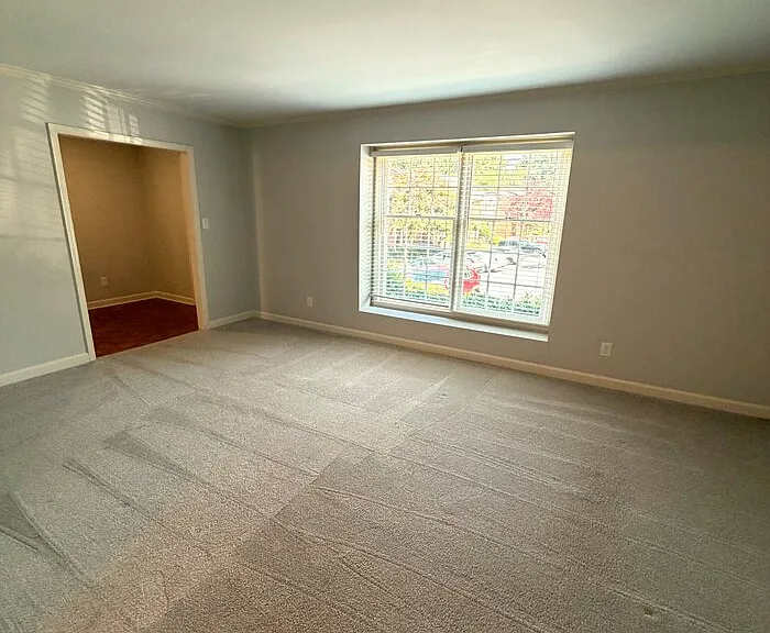 6648 Bunker Hill Cir — Photo 3