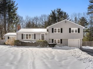 215 Briar Ln, Westwood, MA 02090