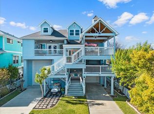 126 E Shore Dr, Clear Lake Shores, TX 77565