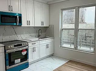 67-14 Burns St #2, Forest Hills, NY 11375