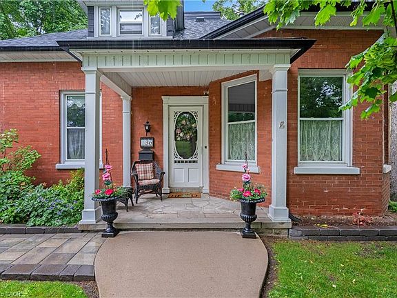 3rd image of 136 Blair Rd