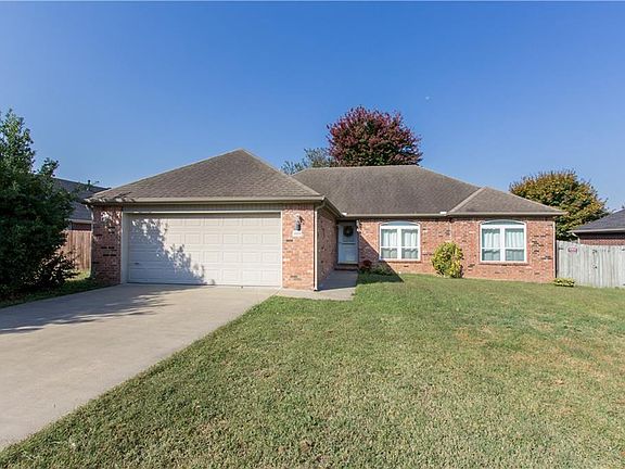 2nd image of 1429 S Deerfield Way