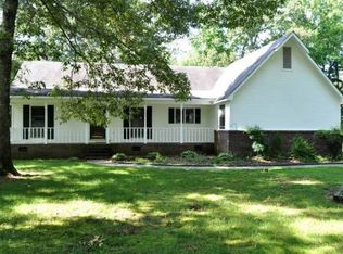 292 Oakview Rd, Hazel Green, AL 35750