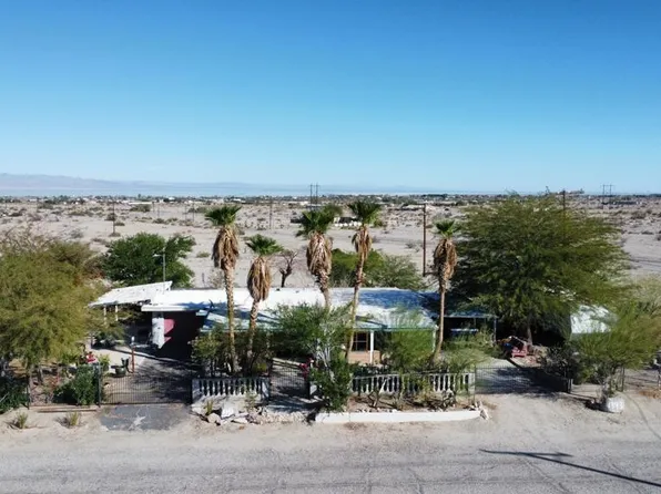 1393 Pine Pl, Thermal, CA 92274