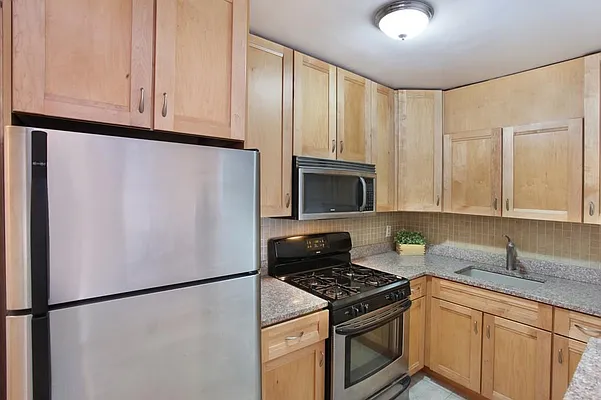 Sold by Corcoran | media 8