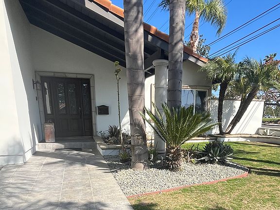 3rd image of 350 Santiago Ave
