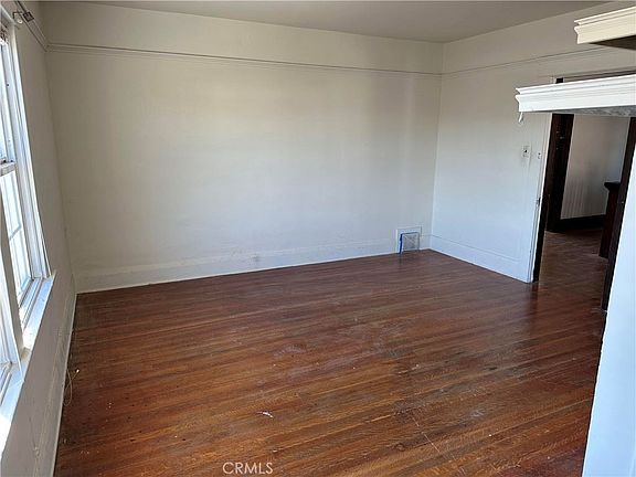 5th image of 1411 S Norton Ave
