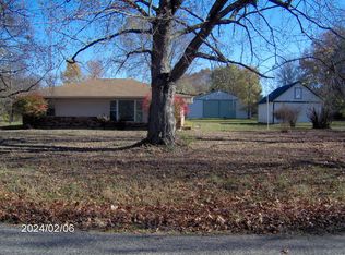 56805 Haines Rd, Three Rivers, MI 49093