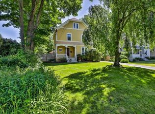 17 Maple Ave, Andover, MA 01810