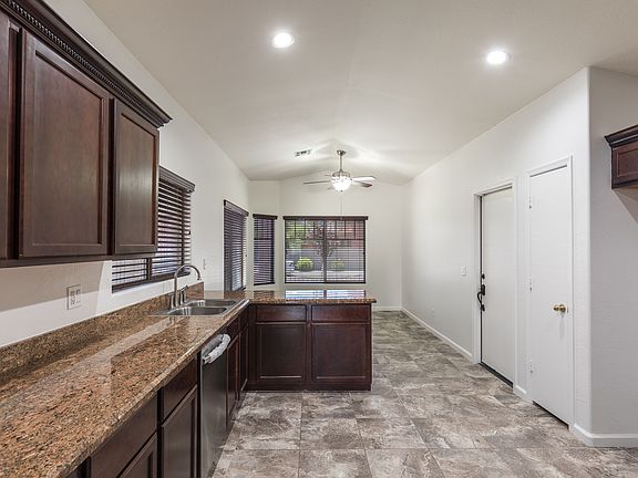 5th image of 3109 S 93rd Ave