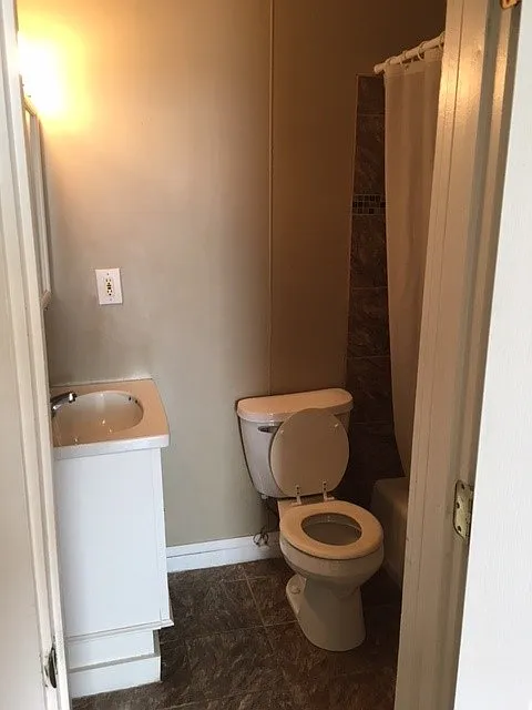 123 1/2 South Main Street - Unit 302 — Photo 4