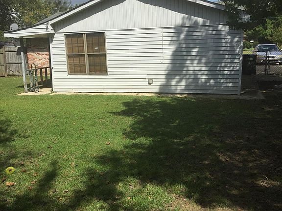 4th image of 4224 Fairwood Dr