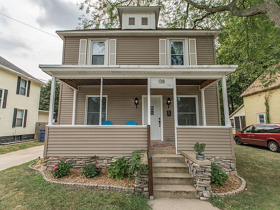 2nd image of 138 Palmer St NE