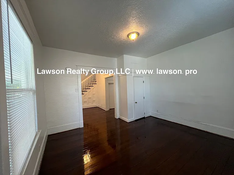 1208 Chapman Ave SW — Photo 11