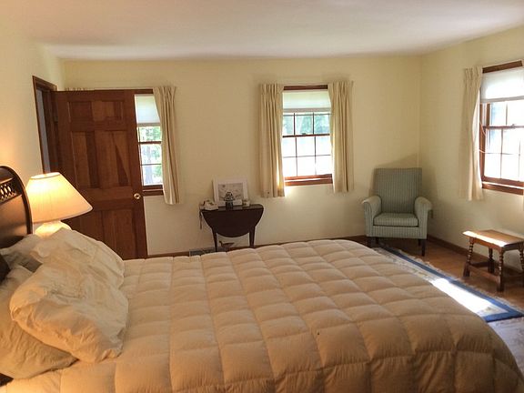 5th image of 6 Robinwood Dr