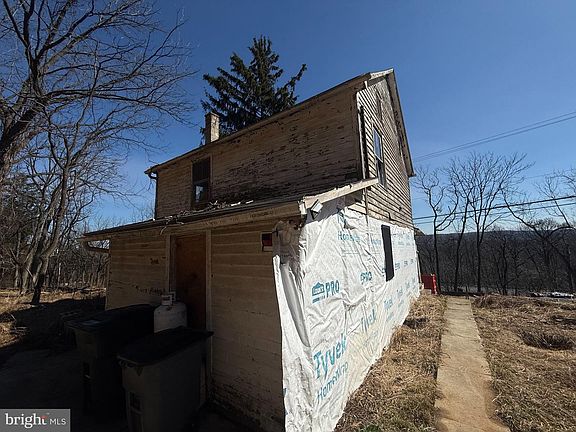 2nd image of 1229 Seidersville Rd