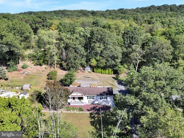 21 Maryann Ave, Schuylkill Haven, PA 17972