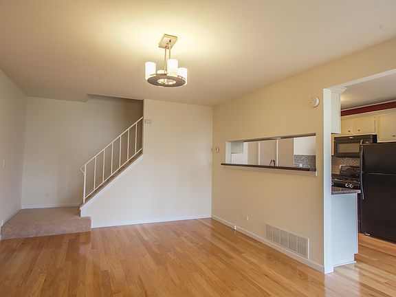 2nd image of 1675 Monticello Ct Unit C