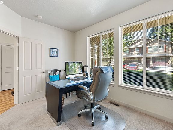 5th image of 1618 NE 158th Ct