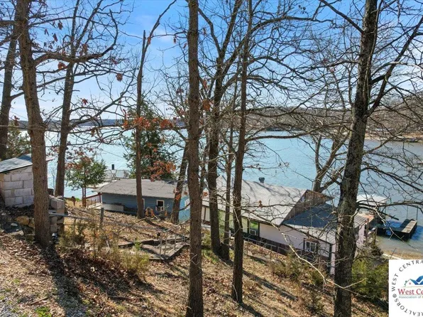 62 Dewing Dr, Edwards, MO 65326