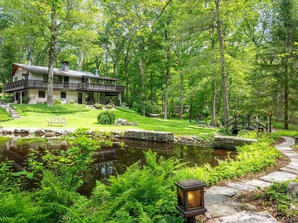 28 Glen Drive, South Salem, NY 10590